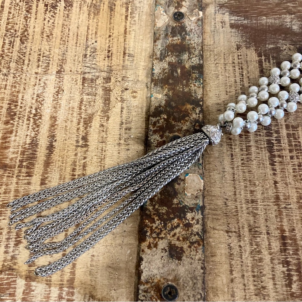 White House Black Market Silver Tone Faux Pearl Rhinestone Tassel Necklace - Picture 12 of 16